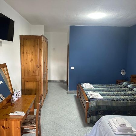 Le Stanze Del Mare Aparthotel Golfo Aranci Ngoại thất bức ảnh