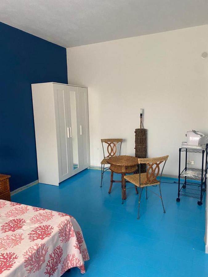 Le Stanze Del Mare Aparthotel Golfo Aranci Ngoại thất bức ảnh
