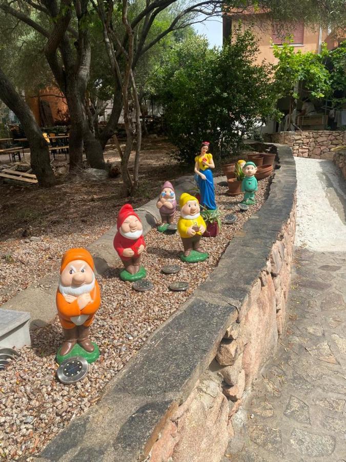 Le Stanze Del Mare Aparthotel Golfo Aranci Ngoại thất bức ảnh
