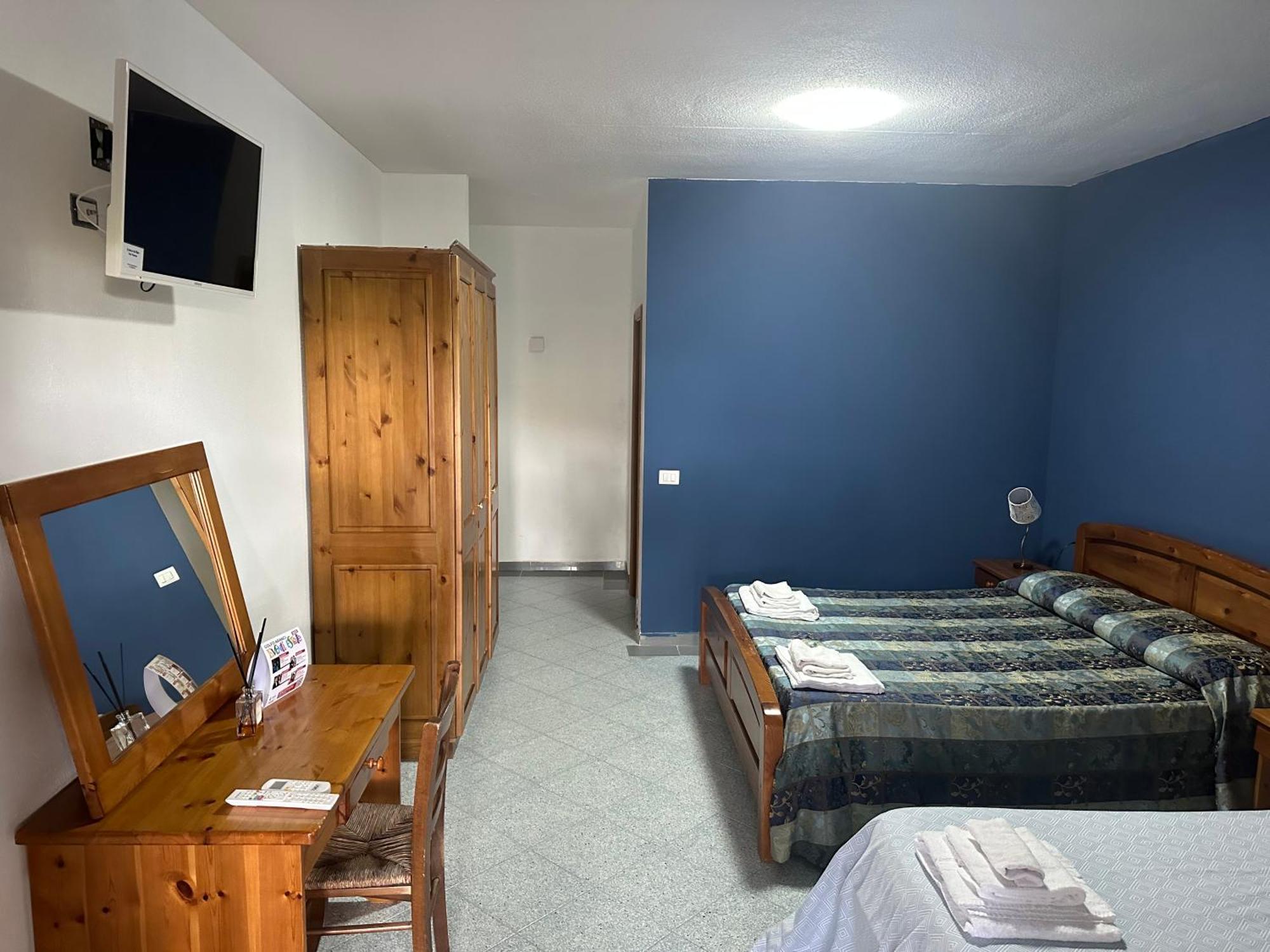 Le Stanze Del Mare Aparthotel Golfo Aranci Ngoại thất bức ảnh