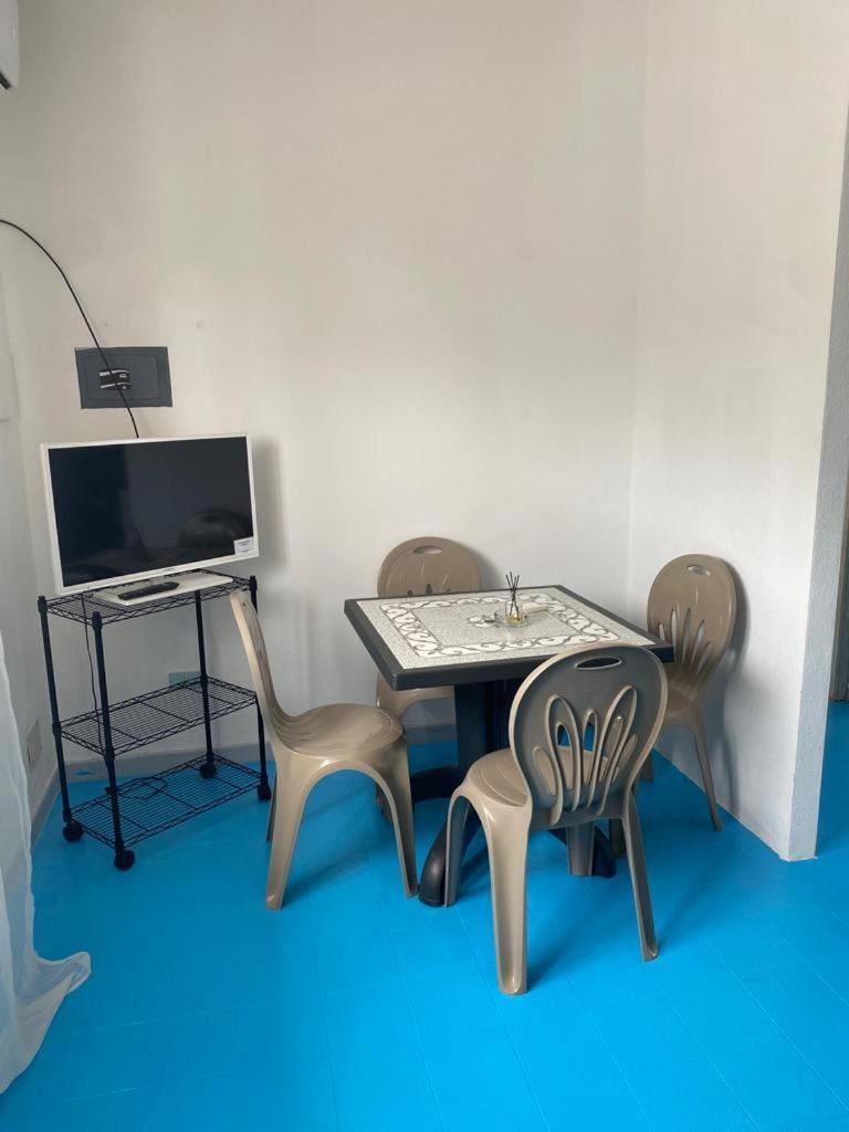 Le Stanze Del Mare Aparthotel Golfo Aranci Ngoại thất bức ảnh