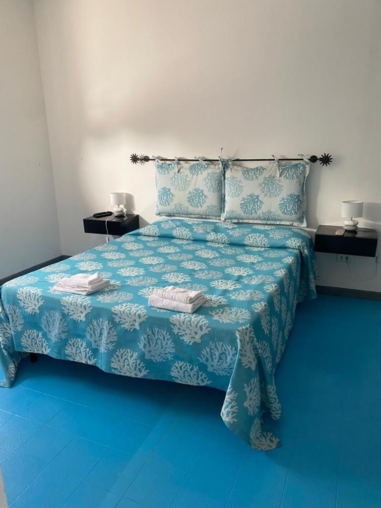 Le Stanze Del Mare Aparthotel Golfo Aranci Ngoại thất bức ảnh