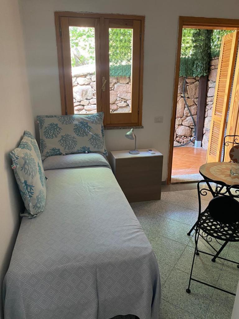 Le Stanze Del Mare Aparthotel Golfo Aranci Phòng bức ảnh