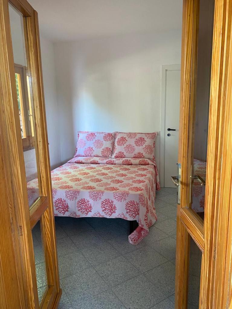 Le Stanze Del Mare Aparthotel Golfo Aranci Phòng bức ảnh
