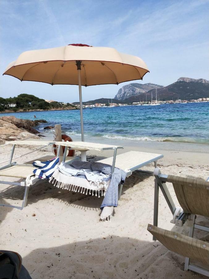 Le Stanze Del Mare Aparthotel Golfo Aranci Ngoại thất bức ảnh